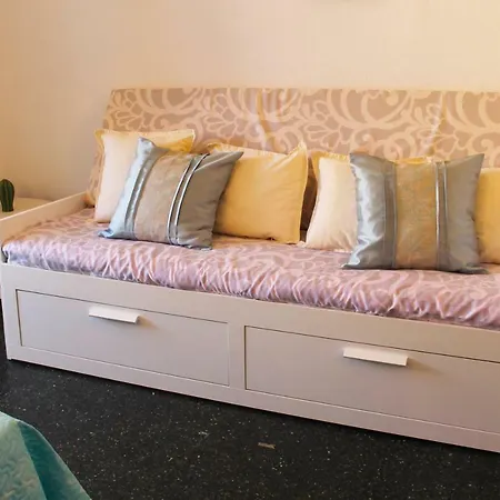 Apartament Estudio Mar Y Playa *